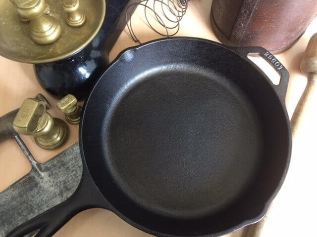 Class touts merits of cast iron cooking - The Timberjay