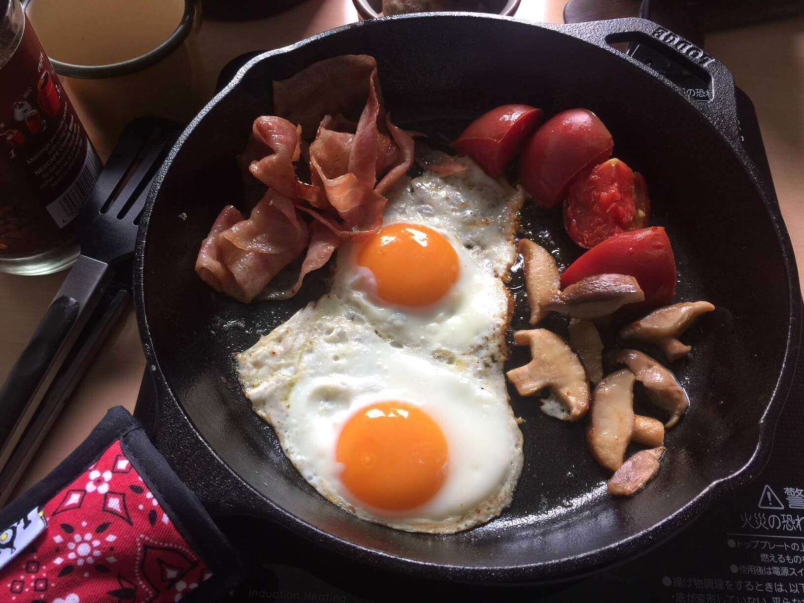 Learn about the benefits of enameled cast iron cookware. – Boonie Hicks